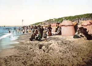 フランスのトルヴィルのビーチ、1890〜1900年 作： French Photographer