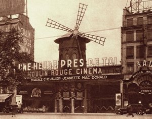 パリのキャバレーと映画「ルムーランルージュ」 作： French Photographer
