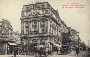 パリのルネサンス劇場とパリの大通りサンマルタン 作： French Photographer