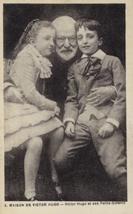 ヴィクトルユーゴー（1802〜1885年）、フランスの詩人、小説家、劇作家、孫と 作： French Photographer