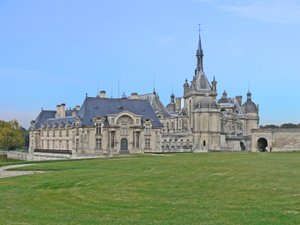シャトーの眺め 作： French School