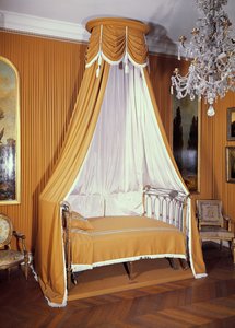 天蓋付きベッド、c.1790-91 作： French School