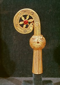 セントロバートのクロジエ、1100年頃（金色の銀色）