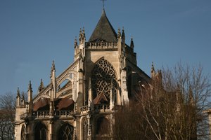 教会の東端の景色を描いた 作： French School