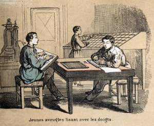 五感の説明：触覚の詳細、盲目の少年が触覚を使って、触覚文字であるブライユ・アルファベットで文章を解読する。ジュール・デルブリュックが描いた悲観的な絵画「指示された娯楽」の中の「五感」の図。