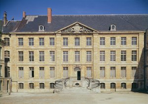サンレミ美術館の外観 作： French School