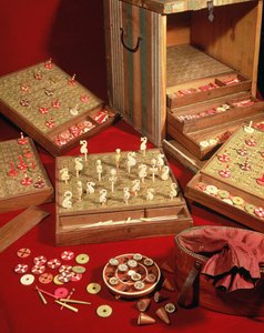 ルイ14世（1638-1715）によって発明されたドーフィンの宝くじのゲーム（木と象牙）