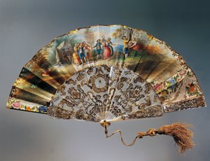 子供たちが遊んでいるシーンが描かれたハンドファン、水彩画のリトグラフとマザーオブパールのリブが描かれたペーパーリーフ