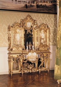 ウジェニー・デ・モンティージョ・グスマン皇后（1826-1920）所有のジュエリー・キャビネット 1852-70（金銅、金木、エナメル 作： French School