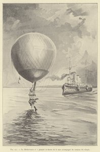 巡洋艦Du Chaylaを従えて海上を滑空するMediterraneen no1（彫刻作品 作： French School