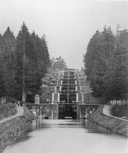 ブリアール運河の水門 作： French School