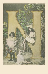 N：バイオリンを持っている女の子、花を持っている別の女の子、座っている赤ちゃん 作： French School
