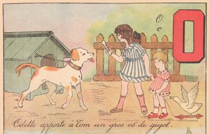 トムに大きな足の骨を渡すオデット、1920年頃（プリント） 作： French School