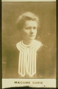 マリー・キュリーの肖像（1867-1934）（セピア写真） 作： French School