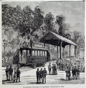交通機関の進歩：1881年に展示された電気式路面電車「エレクトリック・ライト」。19世紀のエングレービング 作： French School