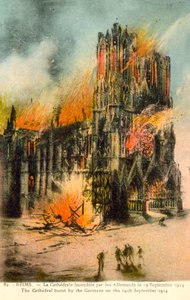 1914年9月19日にドイツ軍によって焼かれたランスの大聖堂（カラーリトグラフ 作： French School