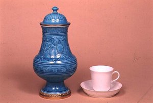 セーブル花瓶 作： French School