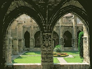 ギャラリーの1つ、1272-1340から見た回廊庭園 作： French School