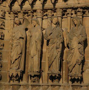 訪問、大聖堂の西側ファサードからの4つの側面図、c.1230-40（石灰岩）（62274を参照） 作： French School