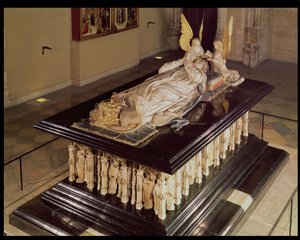 ブルゴーニュ公フィリップ大胆墓（1342-1404）、ジャンドマルヴィル（d.1389）、クラウススリューター（d.14056）、クラウスドウェルブ（c.1380-1439）の墓で、 Champmol、1385-1410 作： French School