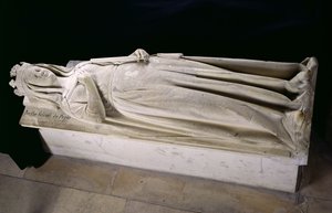 ベルテ女王の墓（726-83）