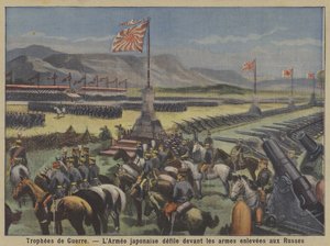 戦争のトロフィー：日露戦争で鹵獲したロシア軍の兵器の前を行進する日本軍（カラーリトグラフ 作： French School