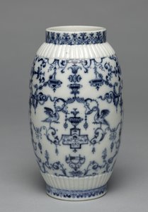 花瓶、Saint Cloud Porcelain Factory、c.1695-1700