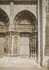ロイヤルポータルの南ドアの眺め、1145〜50年頃