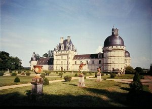 1540年に建てられた東側ファサードの建物 作： French School