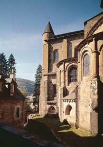1035-60年に建てられた教会の外観の眺め 作： French School