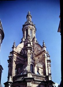 1519-26年に建てられた壮大なエスカリアーのランタンの眺め 作： French School
