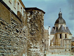 フィリップオーギュストの壁（1165-1223）rue des Jardins Saint-Paul 作： French School