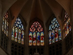 合唱団の東端の景色を描いた窓 作： French School
