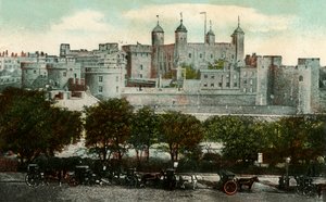 ロンドン塔、1907年。