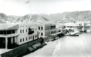 Waterfront at Muscat   1453590   ja       japanese Successfully Translated  Original: Conway Castle, a View of the Interior Translat: Conway Castle, a View of the Interior 1437772 ja japanese Successfully Translated Original: St Sebastian Translat: St Seba 作： G.J. Eccles