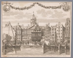 アムステルダムのダム広場の群衆は、ウィリアム 4 世の市長としての宣言を祝います 1747 年 5 月 2 日にアムステルダムまで行われた、ウィリアム 4 世王子のオランダ総督としての布告で掲げられた人々と旗の画像 (題名は o) 作： G.J. Marstaller