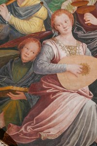 「音楽を演奏する天使の聖歌隊」として知られる聖母被昇天の詳細、トランセプトのドーム、1534年（フレスコ画） 作： Gaudenzio Ferrari