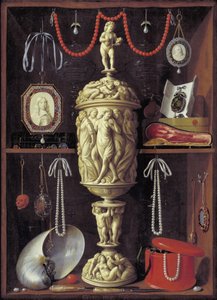 美術品を収めたキャビネット 作： Georg Hainz