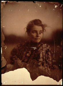 Beatrice Webb (1858-1943) の肖像写真 (autochrome photo) (2900 も参照) 作： George Bernard Shaw