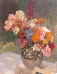 光沢の花瓶の花