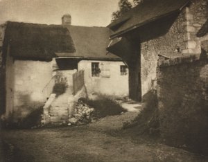 カメラワーク: エクスレバンの近くの家 作： George Davison