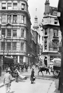 キャノン ストリートとセント メアリー アルダーマリー教会、ロンドン、1920 年代。