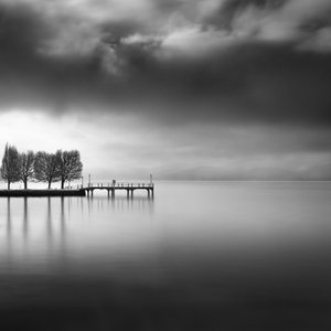  作： George Digalakis