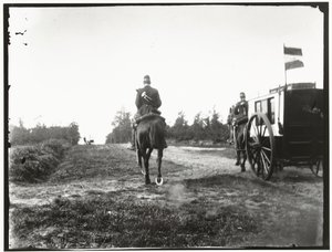 アーネムの近くで馬に乗ったイエロー ライダー 作： George Hendrik Breitner