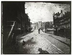 アムステルダムの Looiersgracht の眺め 作： George Hendrik Breitner