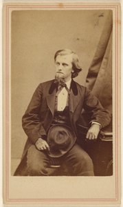 [あごひげを生やした正体不明の男、着席、膝に帽子を抱える] 作： George Kendall Warren