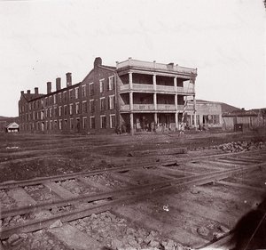クラッチフィールド ハウス、チャタヌーガ、テネシー州、カリフォルニア州。 1864年。 作： George N. Barnard