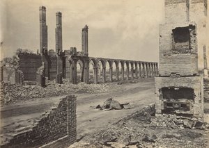 R.R. デポの廃墟、サウスカロライナ州チャールストン、1860 年代。 作： George N. Barnard