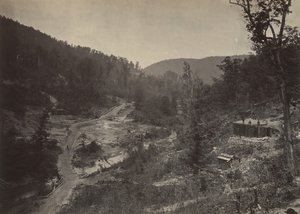 橋の下のホワイトサイド バレー、1860 年代。 作： George N. Barnard