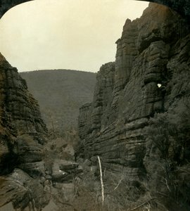 グランドキャノン[sic]、グランピアンズ、ビクトリア、オーストラリア、1908年。 作： George Rose